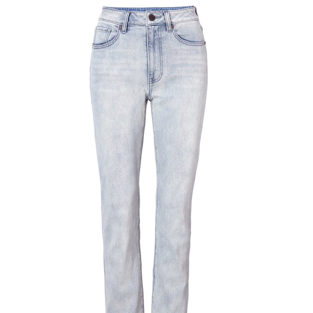 CAbi Higher Straight Jeans